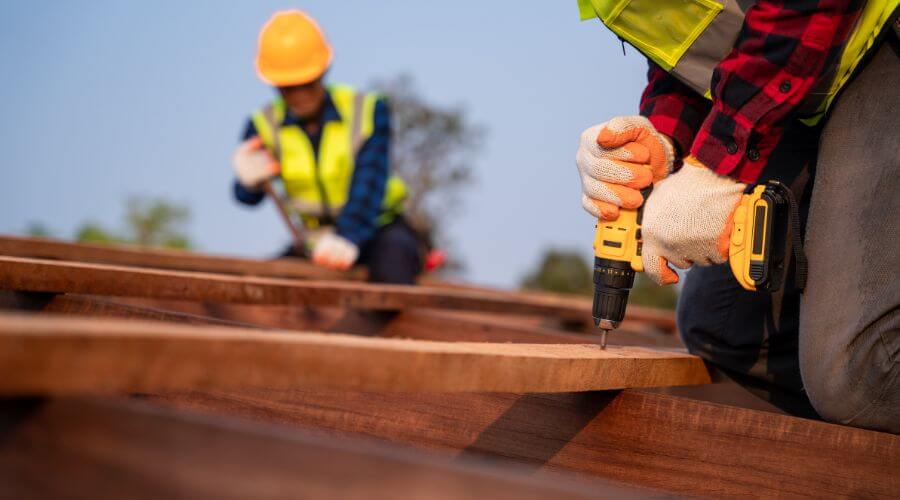 Professional residential roofers in Humansville, MO
